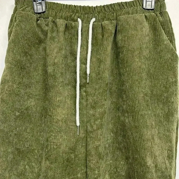 Green size medium corduroy pants  romwe - Picture 2 of 7